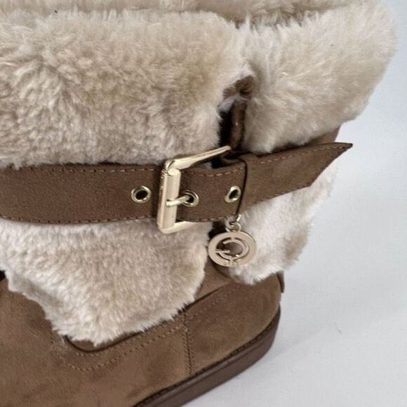 LNWOT Guess Women's Adlen Faux Fur Round Toe Ankle Boots Brown Tan Size 7 - Picture 9 of 11